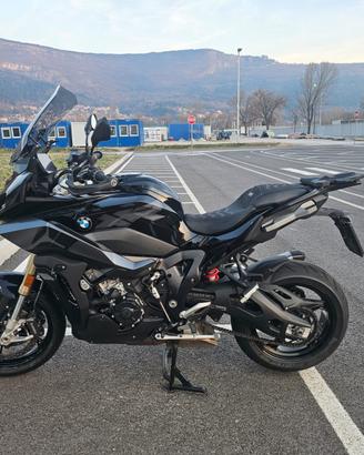 BMW S1000XR Triple Black