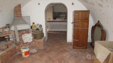 Bilocale con cucina abitabile e doppi servizi