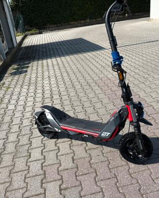 Monopattino segway zt3 pro