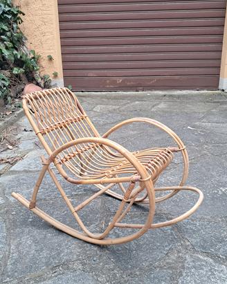 poltroncina a dondolo in vimini, anni 80