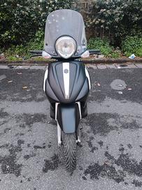 Piaggio Beverly tourer 300 