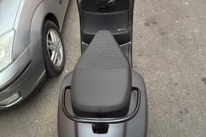 Vespa 2025 310 GTS