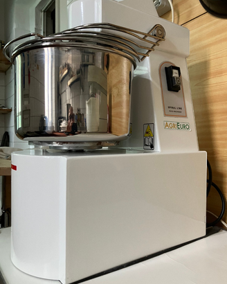 Impastatrice alta idratazione con variatore
