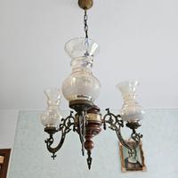 Lampadario antico e coppia di lampade abbinate