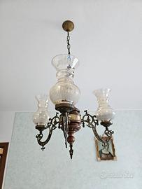 Lampadario antico e coppia di lampade abbinate