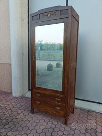 vecchio guardaroba in noce 