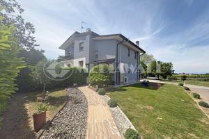 Bifamiliare a Annone Veneto