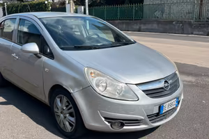 Opel corsa 2006 benzina glp