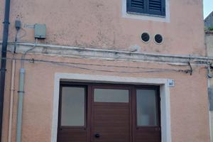 Garage con servizi