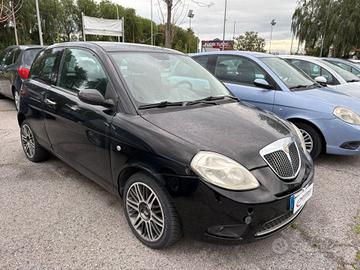 Lancia Ypsilon 1.2 Argento