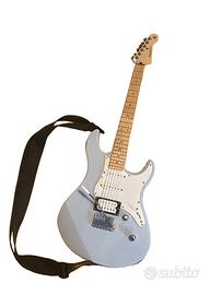 chitarra elettrica yamaha Pacifica 112VM Ice Blue