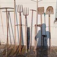 attrezzi per giardino orto