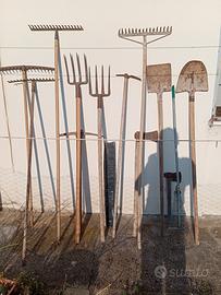 attrezzi per giardino orto