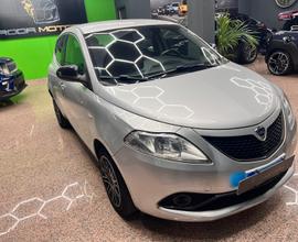 Lancia Ypsilon 1.2 69 CV 5 porte S&S Gold