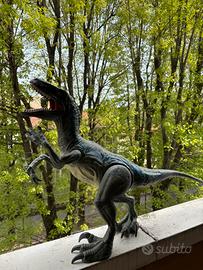 Jurassic World Velociraptor Blue Super Colossal