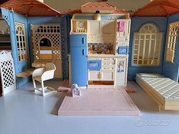 CASA/VILLA DI BARBIE COMPLETA E NUOVA