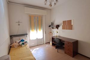 Una STANZA SINGOLA da settembre per STUDENTESSE