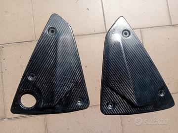 fianchetti laterali in carbonio 