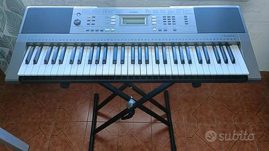 Tastiera Yamaha come nuova + supporto