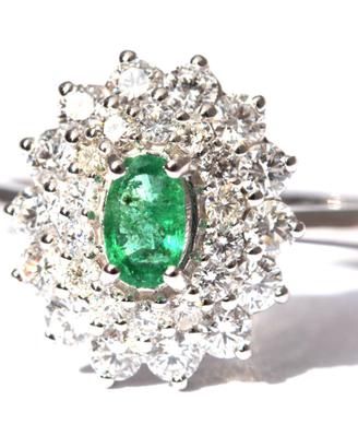 Anello Oro 18kt 28 diamanti e Smeraldo Birmano