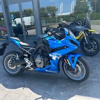 Suzuki GSX-8R