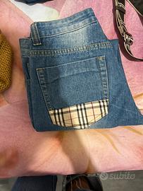 Jeans indoasati due volte burberry