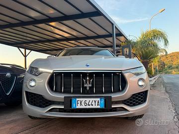 Maserati Levante V6 Diesel 275 CV AWD Gransport