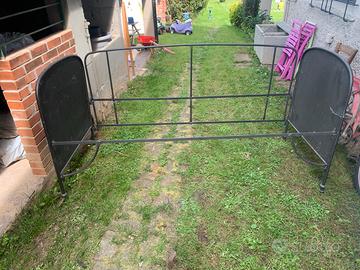 Divano in ferro battuto