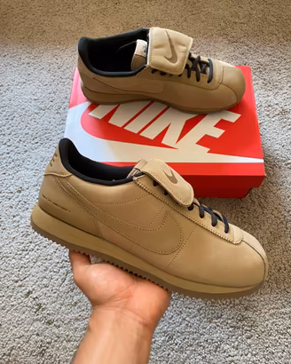 Nike Cortez SE Parachute Beige