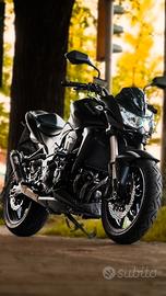 Kawasaki Z750R black edition