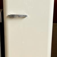 Frigorifero smeg FAB 28 ‘50s style panna