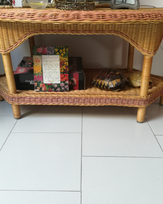 Mobili in bambù e rattan vintage