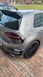 Profilo Nero Lucido Fari Posteriori Golf 7/7.5 set