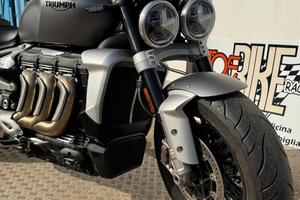 Triumph Rocket III Roadster