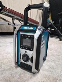 Radio makita
