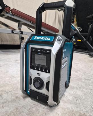 Radio makita