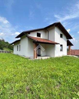 VILLA SINGOLA A MONTECHIARO D'ASTI