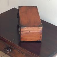 scatolina di legno vecchia