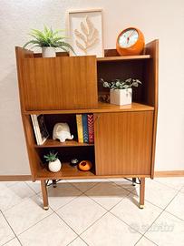 Highboard in stile scandinavo