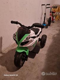 Moto bambini piccoli a batteria