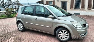 Renault Scenic 1.5 dci 