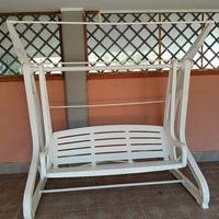 dondolo da giardino 