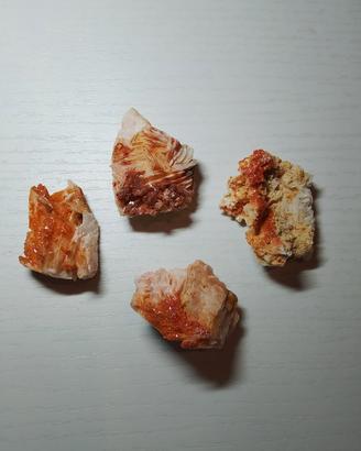 Set vanadinite su barite 