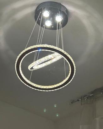 Lampadario Saturno – design moderno