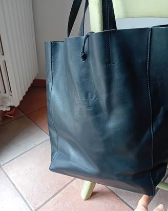 Prada,  borsa vera pelle, stile prada