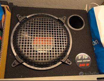 Subwoofer Revac 10 pollici in cassa reflex 