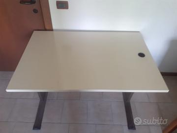 Scrivania compatta robusta da ufficio 120x80x75h