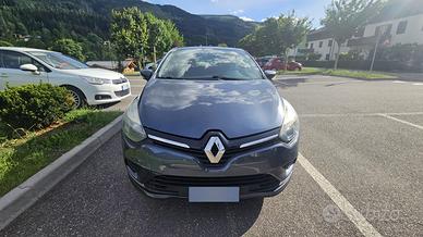 Renault Clio 1.2 75cv