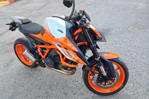 ktm 1290 super Duke r evo