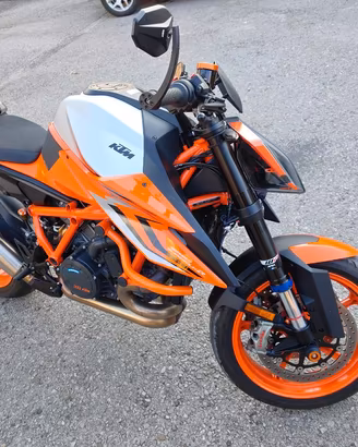 ktm 1290 super Duke r evo